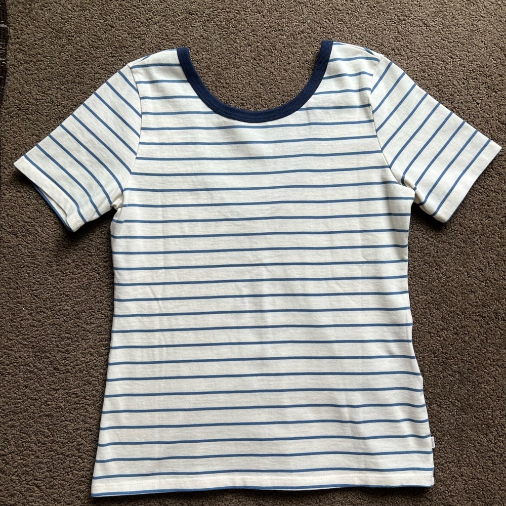 Levi’s low back tee